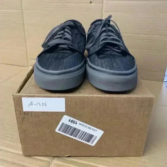 K1206. NEW! Vans Grey-US 8 Mens - Picture 3 of 4